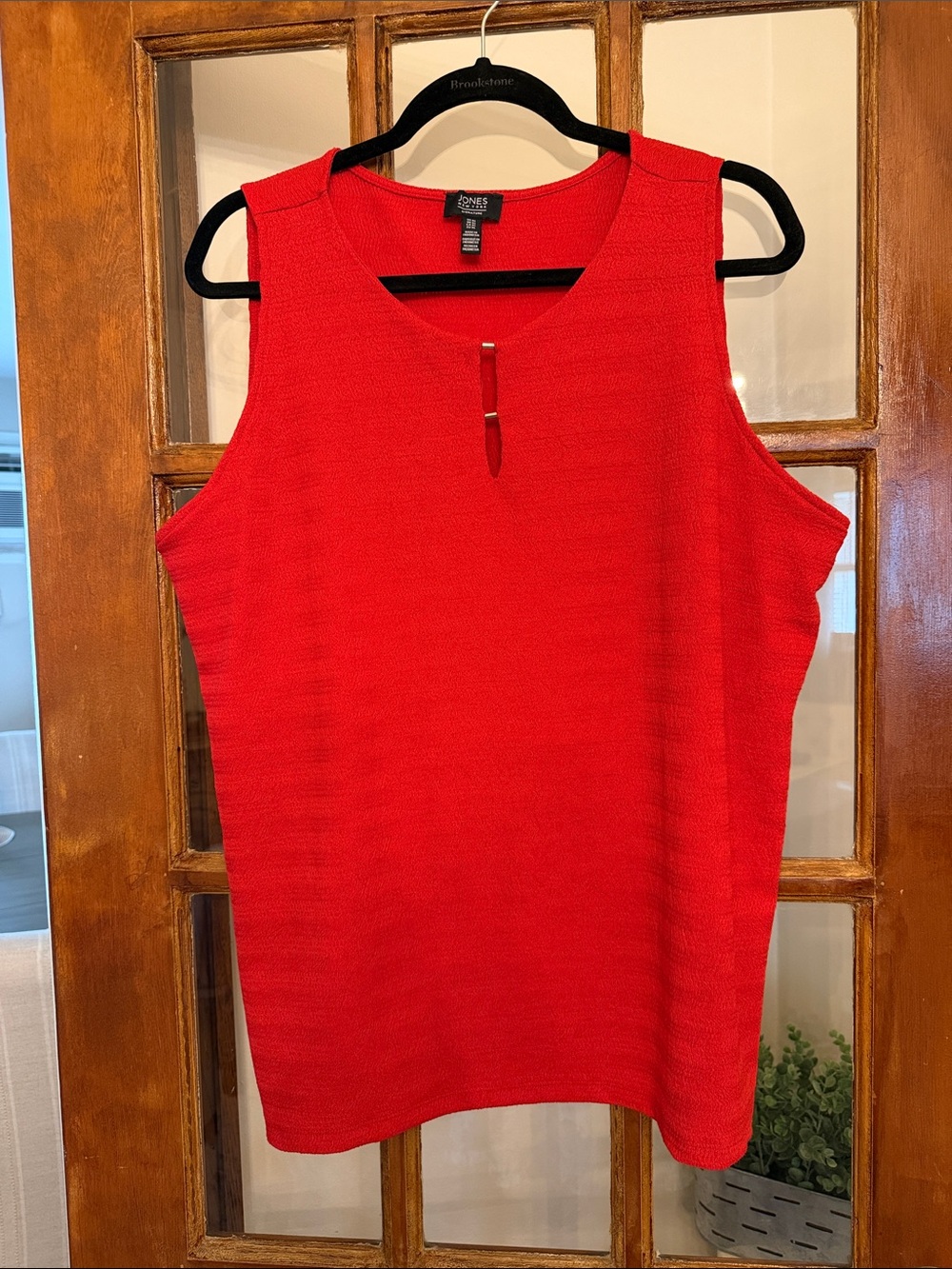 Jones New York Bright Red Sleeveless Knit Tank with Keyhole Size XL